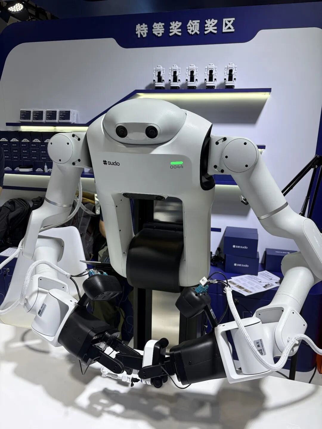 Sudu 22-DOF direct-drive dexterous hand