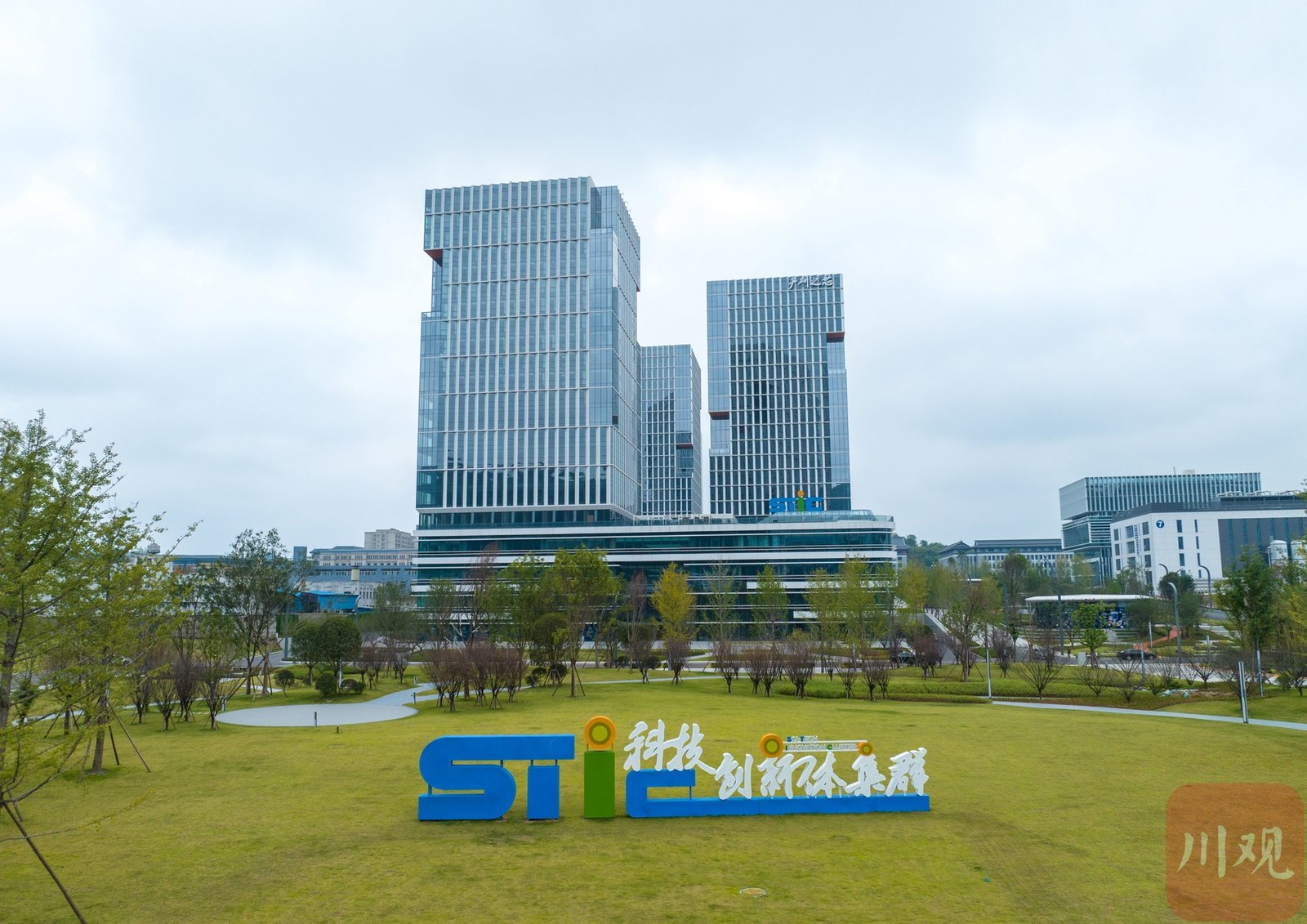 Talent apartments at the Yibin University Science Park, in Sichuan. A second-tier city far from the Yangtze River Delta runs the same housing play. Source: Sichuan Online