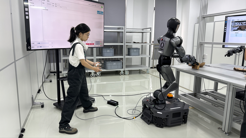 Schaeffler Taicang smart factory interior with robotic assembly