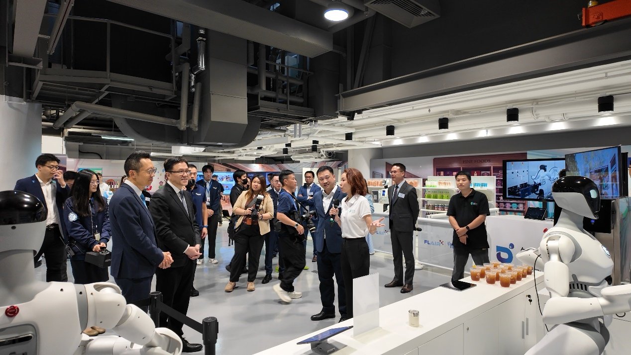 AI Squared Robotics AlphaBot 2 at the Hong Kong training ground